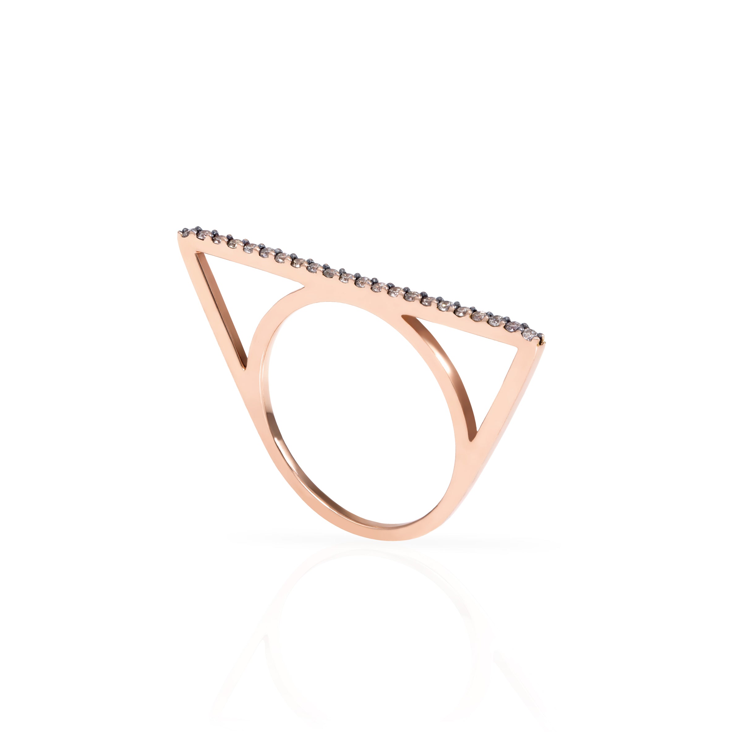 TRIANGLE RING