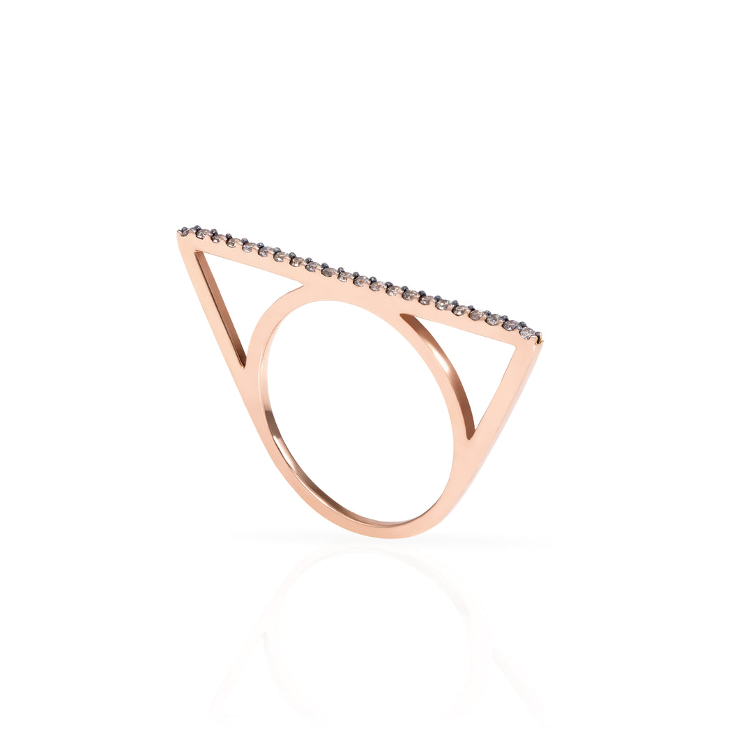 TRIANGLE RING